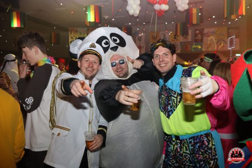 15-2-2026 We droaien deur00001