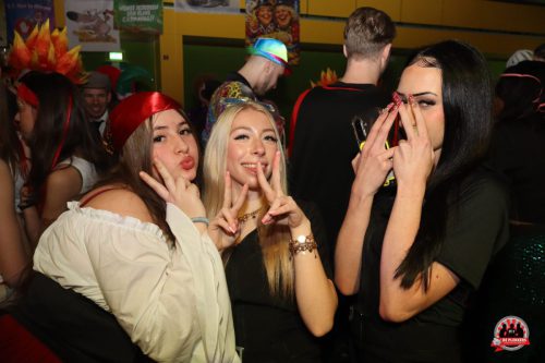 15-2-2026 We droaien deur00094