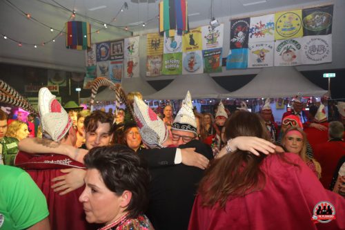 17-2-2026 Apres ski party00069